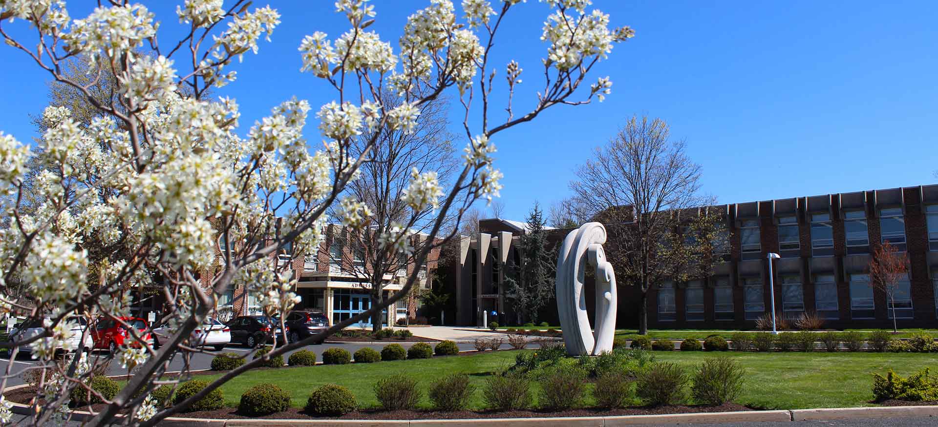 campus-spring-banner