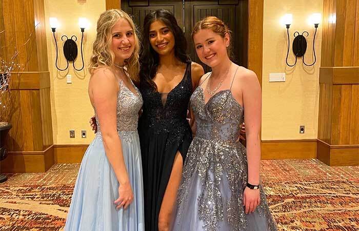 Prom 2022 Lucy Specht, Nidhi Kumar, Paige Thompson